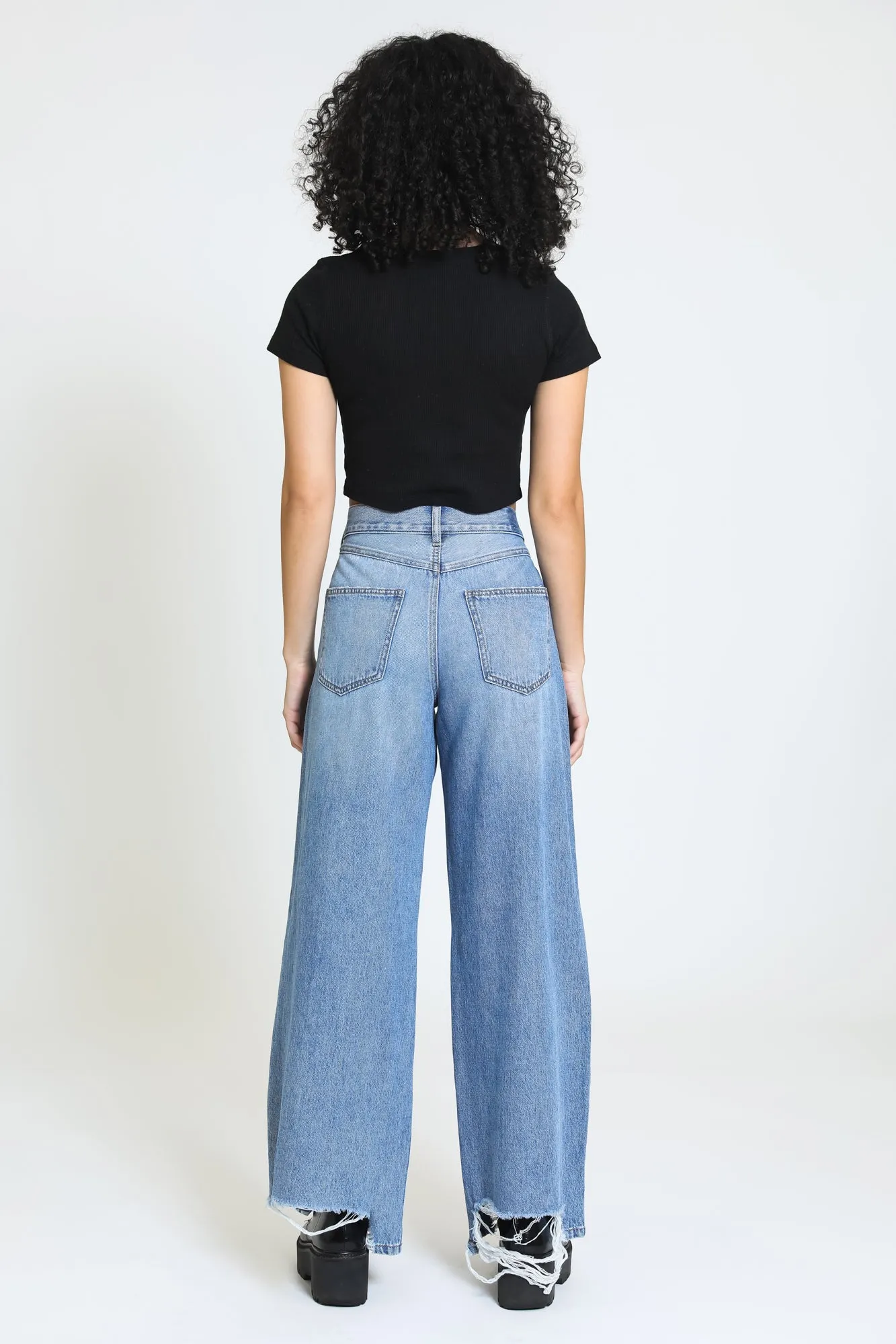 Alexa Raw Hem High Rise Jeans - Medium Wash