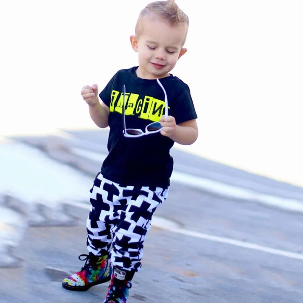 Boys Imagine Printed Short Sleeve T-shirt & Cross Printed Pants Boy Clothing Wholesale
