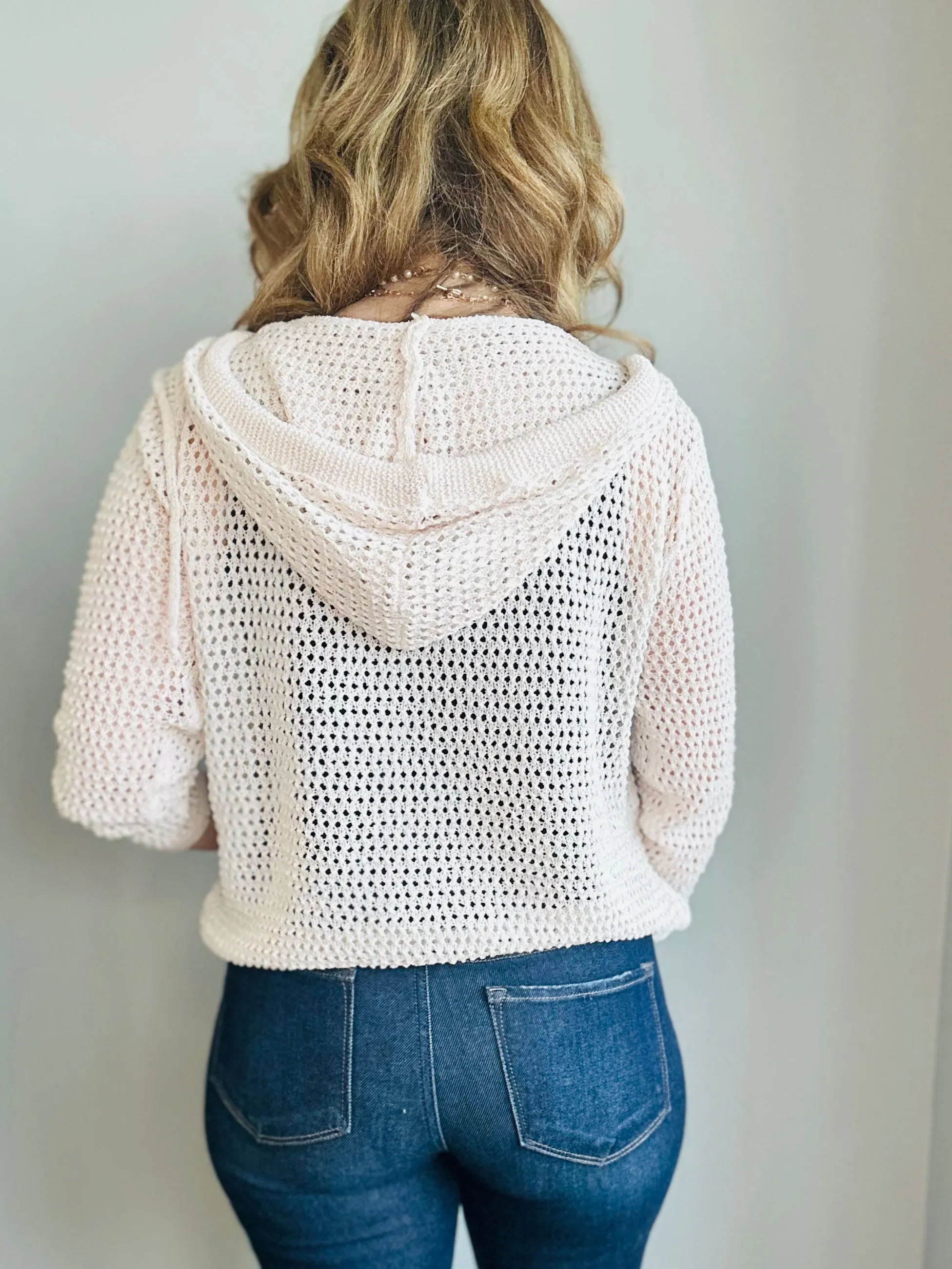 Breezy Knitted Hooded Cardigan – Effortless Style Meets Laid-Back Comfort
