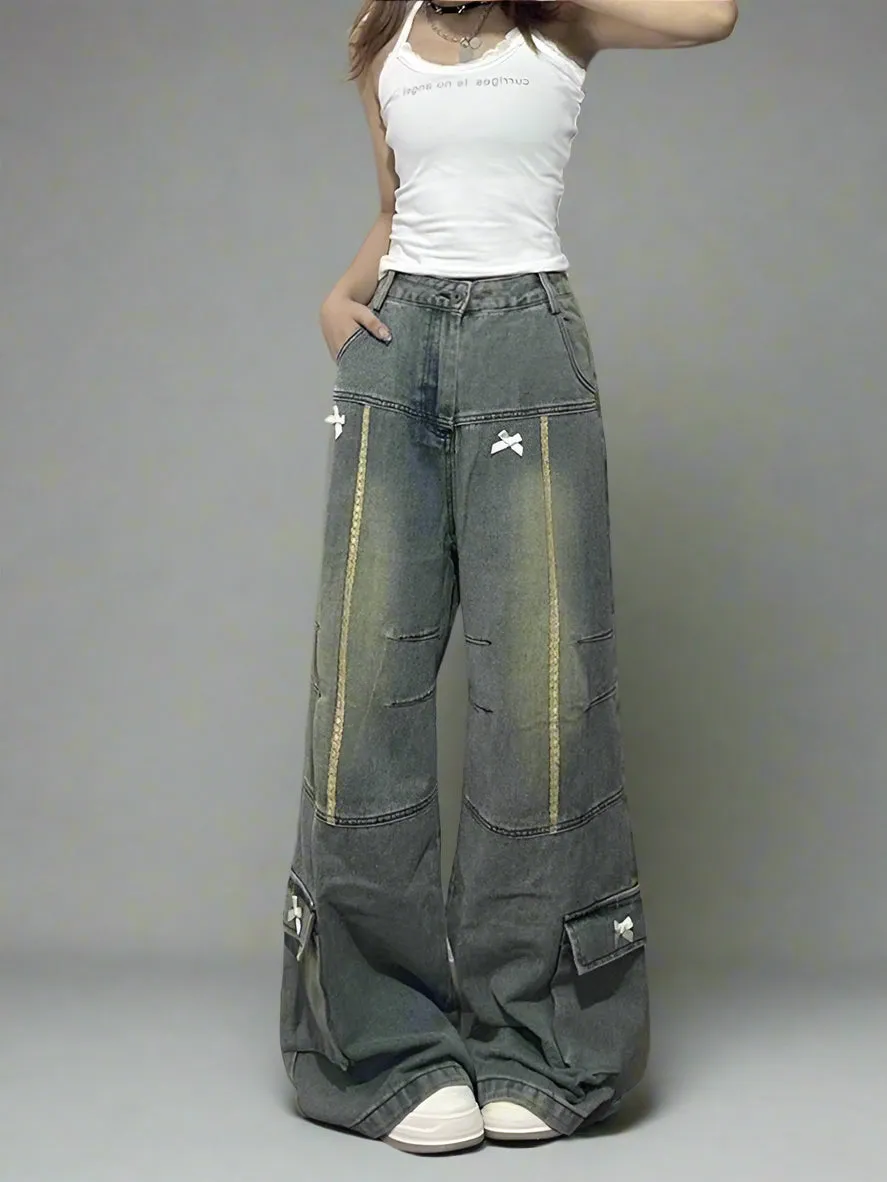 Cargo Bow Detail Wide-Leg Jeans