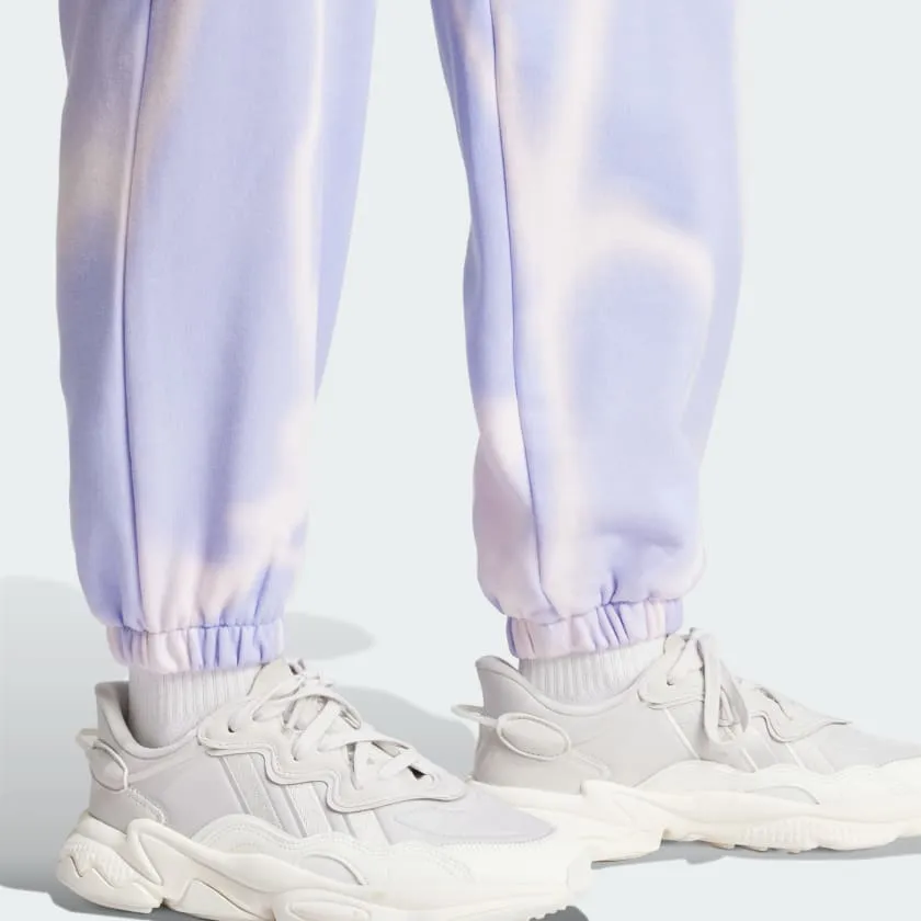 DYE ALLOVER PRINT SWEAT JOGGERS - Violet Tone
