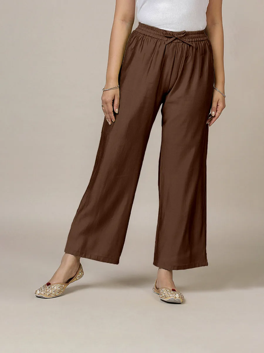 Fiza x Rozaana | Straight Pant in Walnut Brown