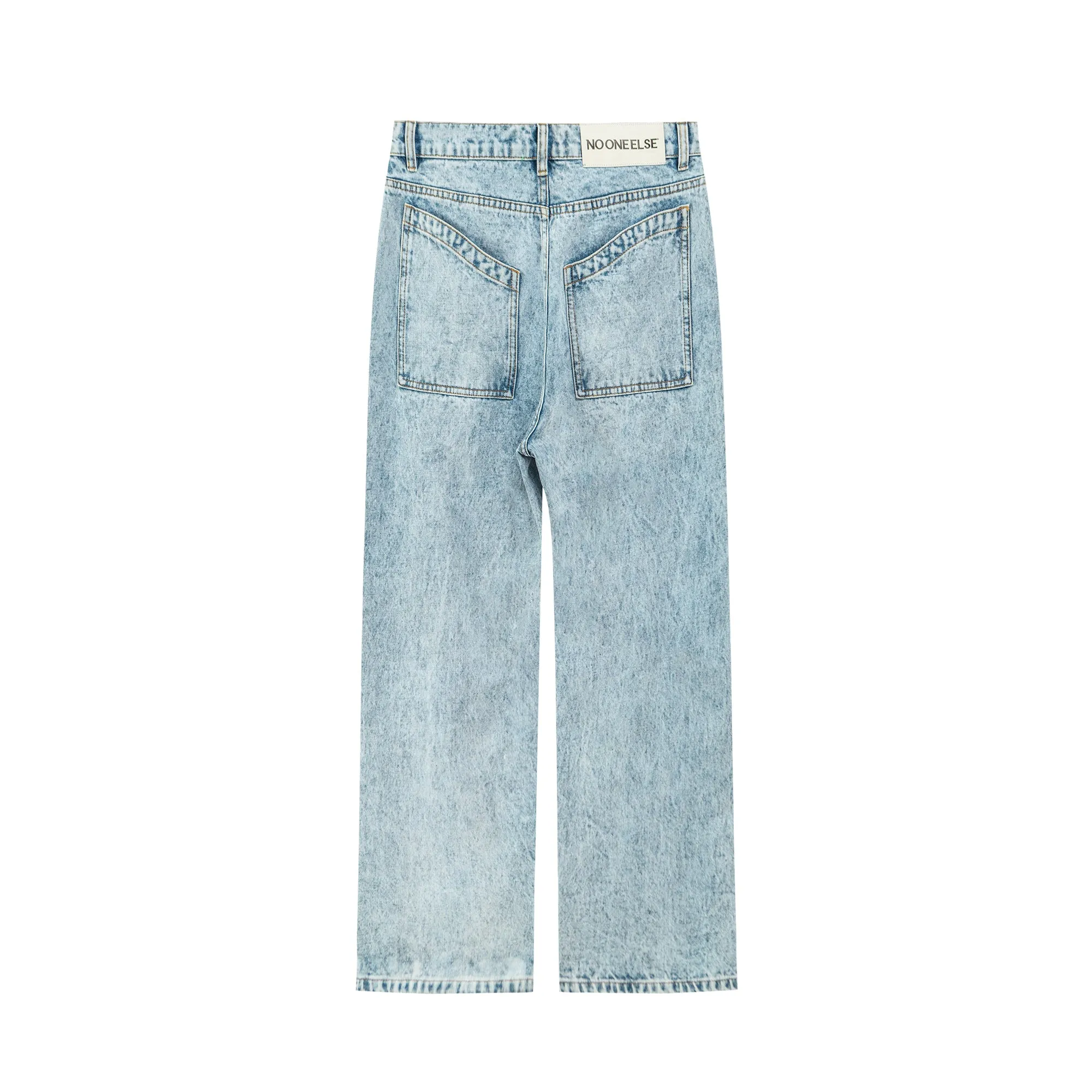 Front Cameo Detail Straight Jeans