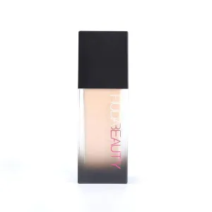 Huda Beauty Fauxfilter Foundation Cashew