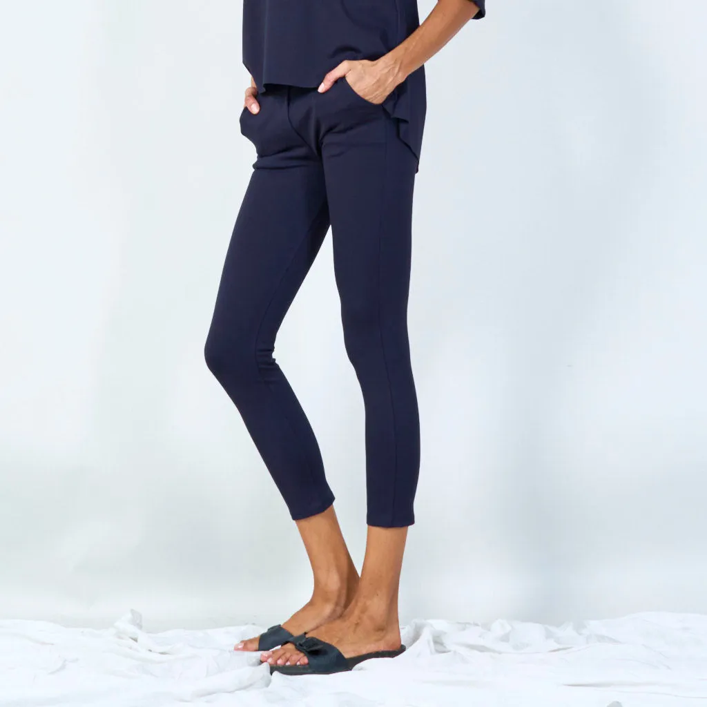 Slim fit high-waist leggings wholesale