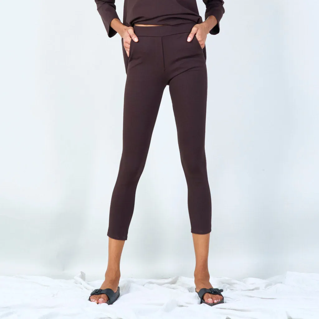 Slim fit high-waist leggings wholesale