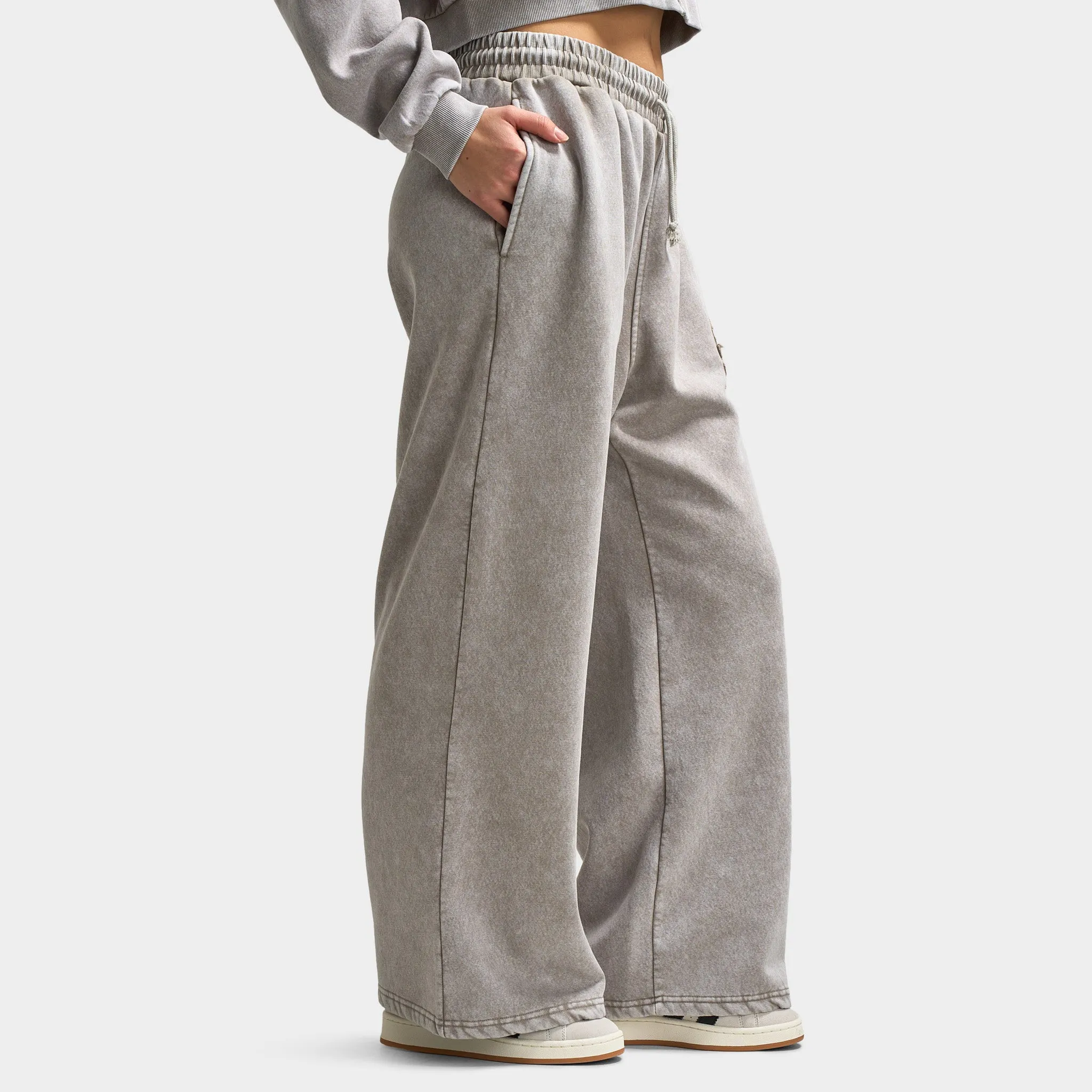 Supply & Demand Women's Bleek Wide Leg Joggers / Beige Acid Wash