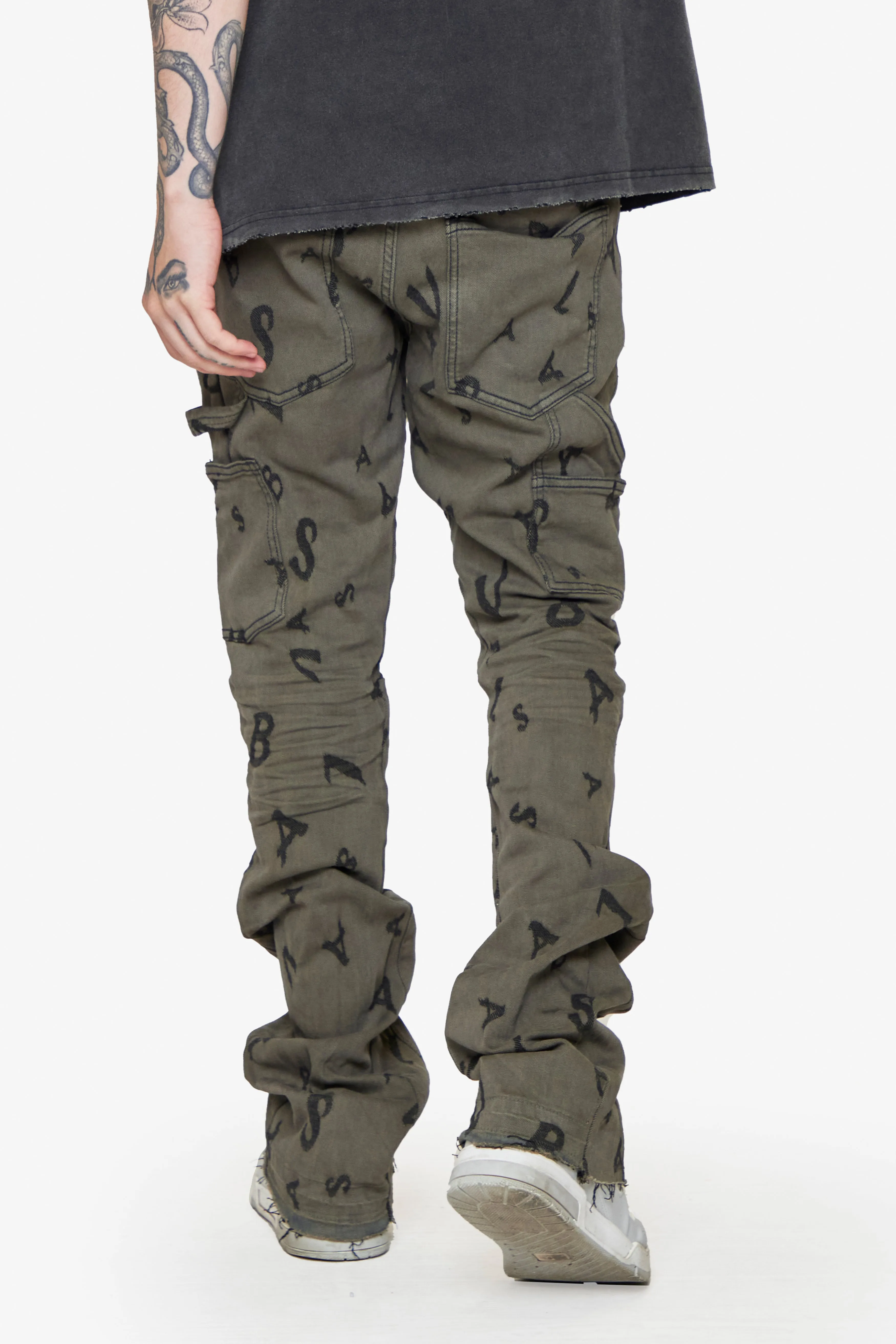 “V-SCRABBLE” LTGREY/MATTE BLACK STACKED FLARE JEAN