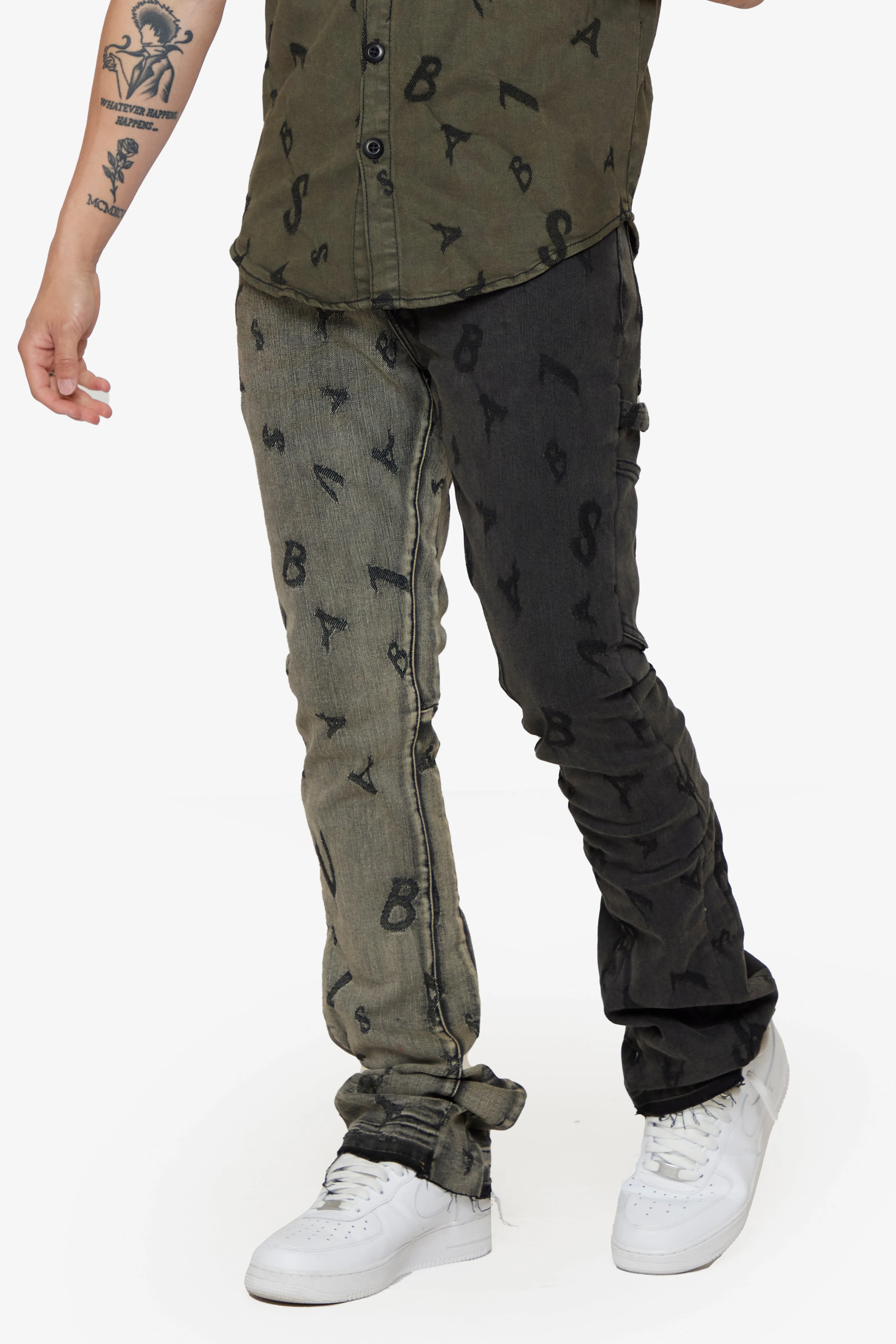 “V-SCRABBLE” LTGREY/MATTE BLACK STACKED FLARE JEAN