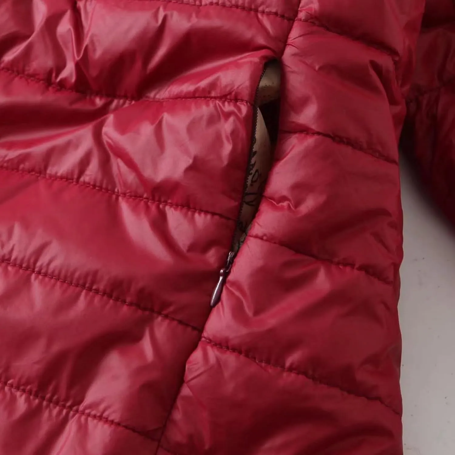 Women Lightweight Down Coat Packable Puffer Jacket Fleece Warm Winter Coat Hooded Mid-Length Jacket Outwear With Pocket