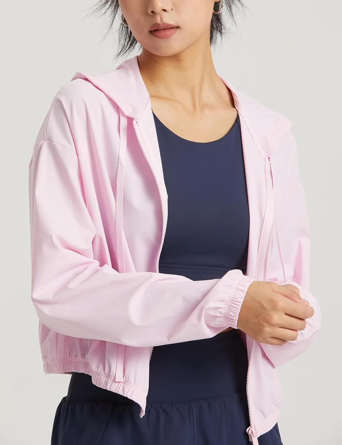 Wyeysyt Women's UPF 50  UV Sun Protection Cropped Jackets Athletic Running Workout Zip Up Hoodie Outdoor Jackets