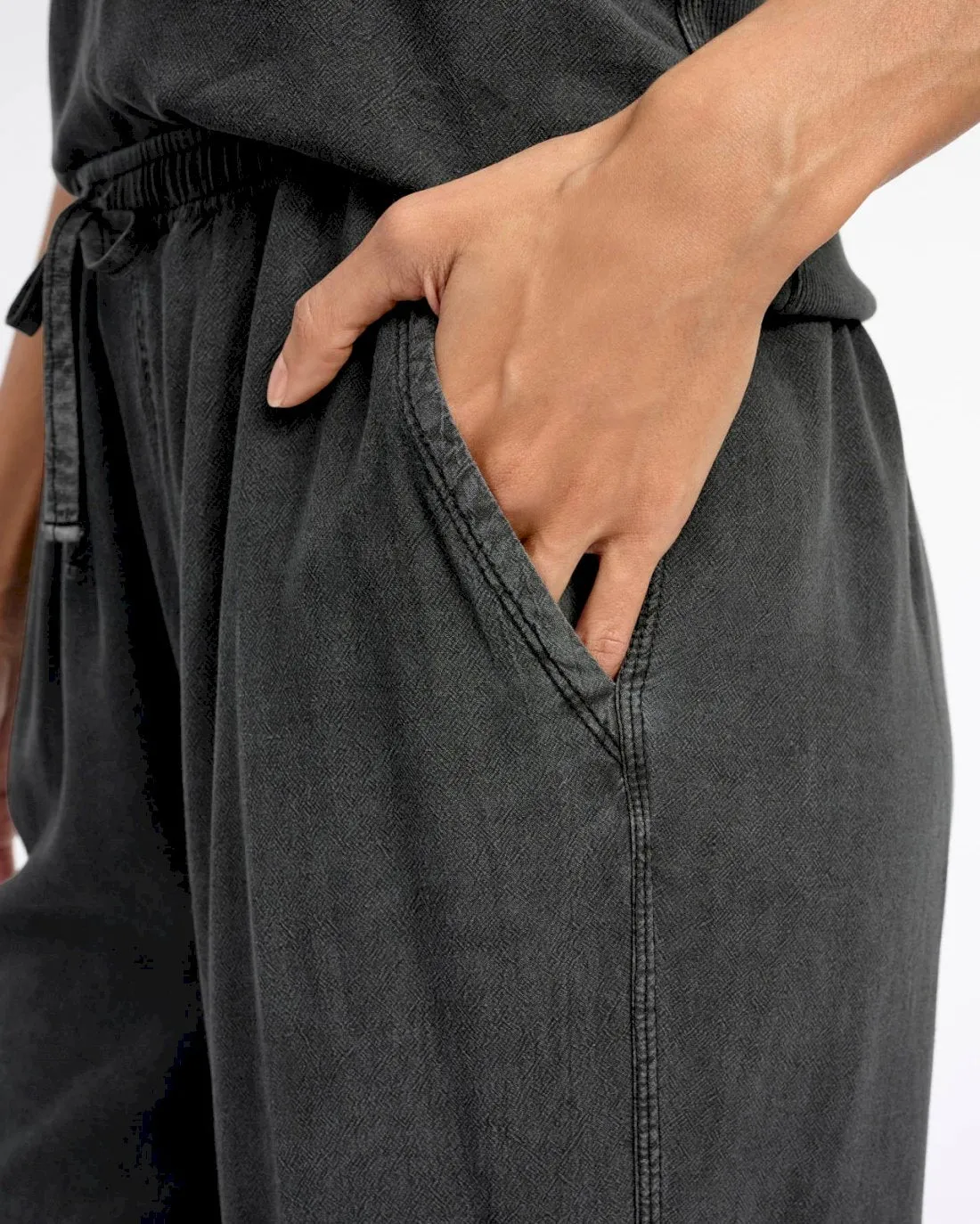 Zinnia Jogger